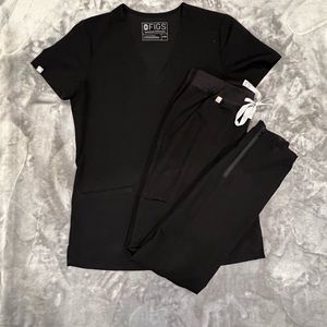 Women’s Figs Black Scrubs size XXS